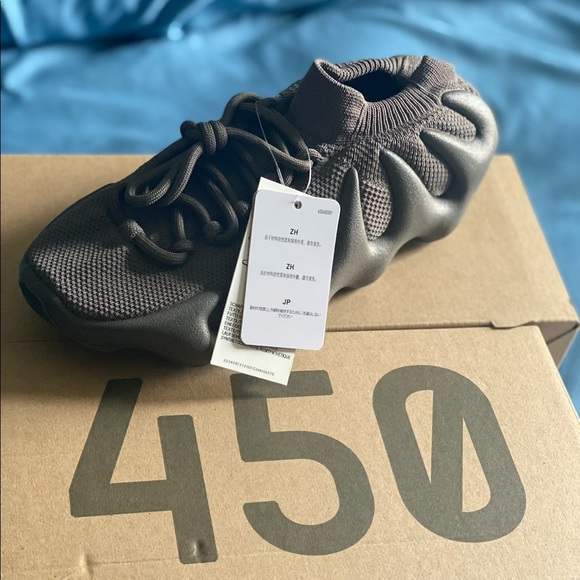 Yeezy 450 size 5.5 men - Picture 1 of 1